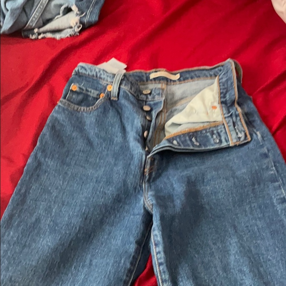 Levi’s rib cage straight Jean
